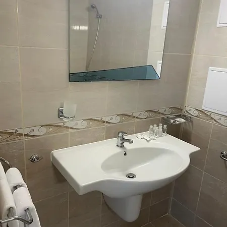 Eco Palace Szálloda