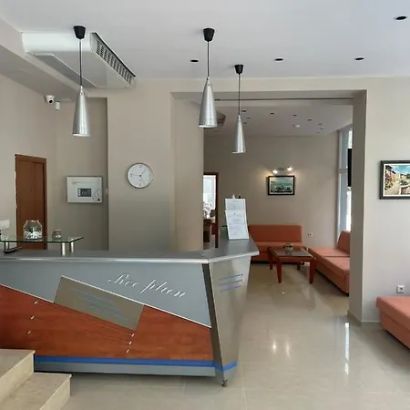 Хотел Eco Palace Приморско